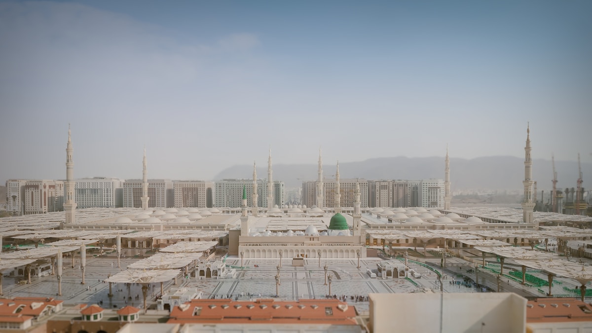 Umrah with Children: A Practical Guide for Families from Europe